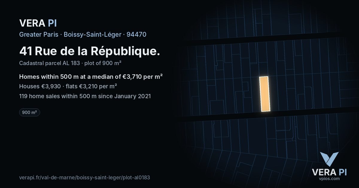 41 Rue de la République, Boissy-Saint-Léger at night – the plot lit, the parcels around coloured by the prices near them