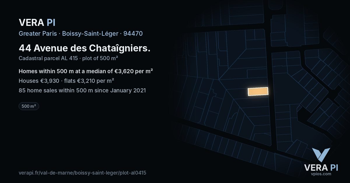 44 Avenue des Chataîgniers, Boissy-Saint-Léger at night – the plot lit, the parcels around coloured by the prices near them