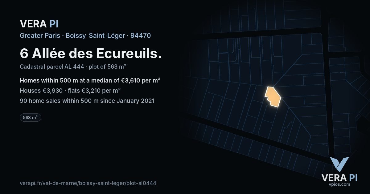 6 Allée des Ecureuils, Boissy-Saint-Léger at night – the plot lit, the parcels around coloured by the prices near them