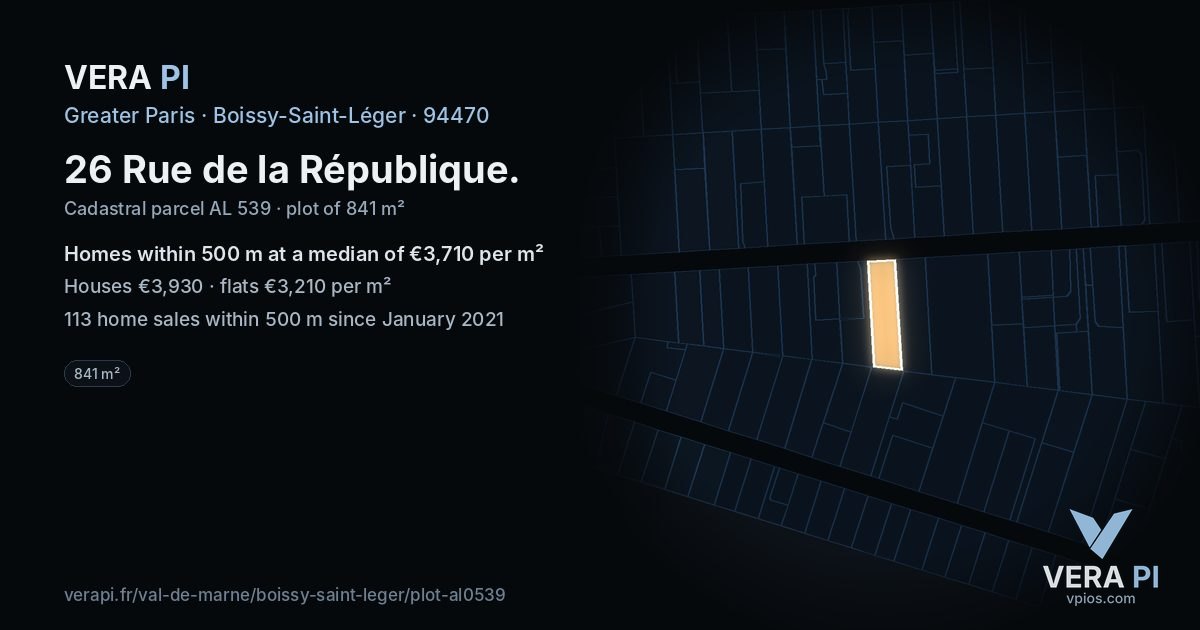 26 Rue de la République, Boissy-Saint-Léger at night – the plot lit, the parcels around coloured by the prices near them