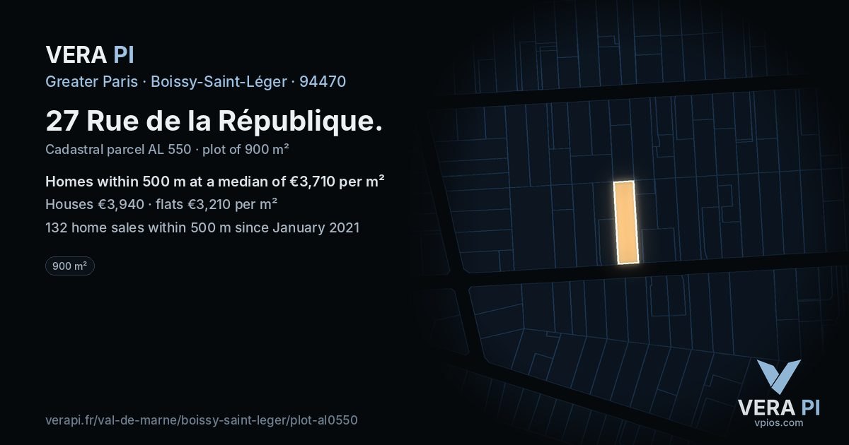 27 Rue de la République, Boissy-Saint-Léger at night – the plot lit, the parcels around coloured by the prices near them