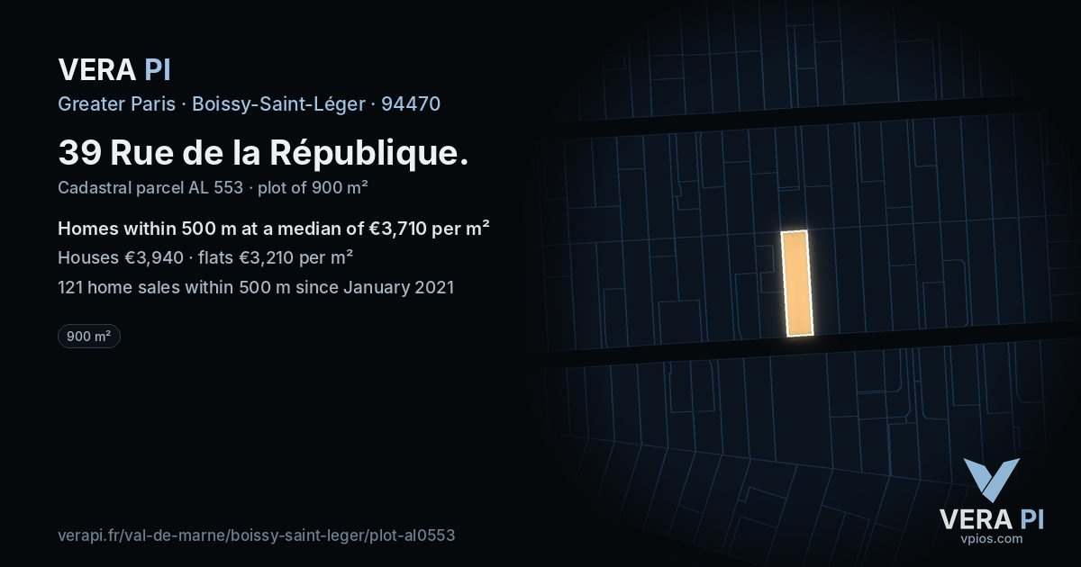 39 Rue de la République, Boissy-Saint-Léger at night – the plot lit, the parcels around coloured by the prices near them