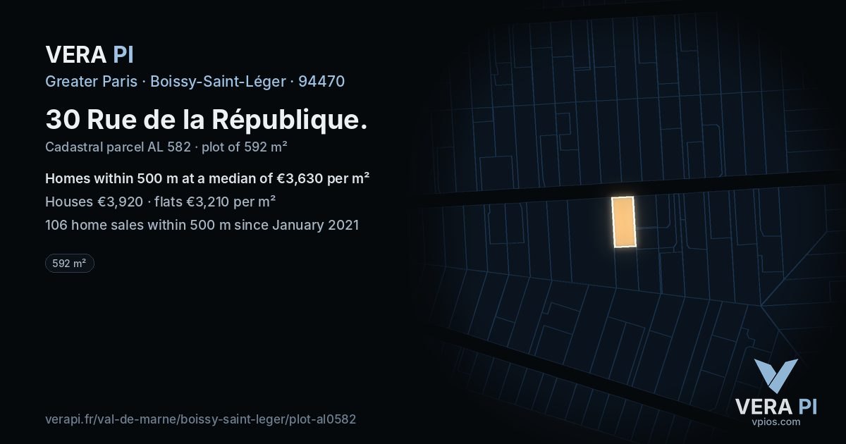 30 Rue de la République, Boissy-Saint-Léger at night – the plot lit, the parcels around coloured by the prices near them