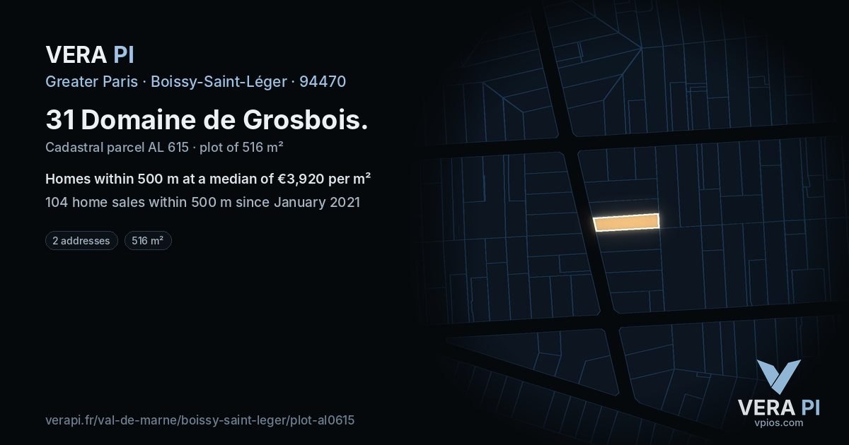 31 Domaine de Grosbois, Boissy-Saint-Léger at night – the plot lit, the parcels around coloured by the prices near them