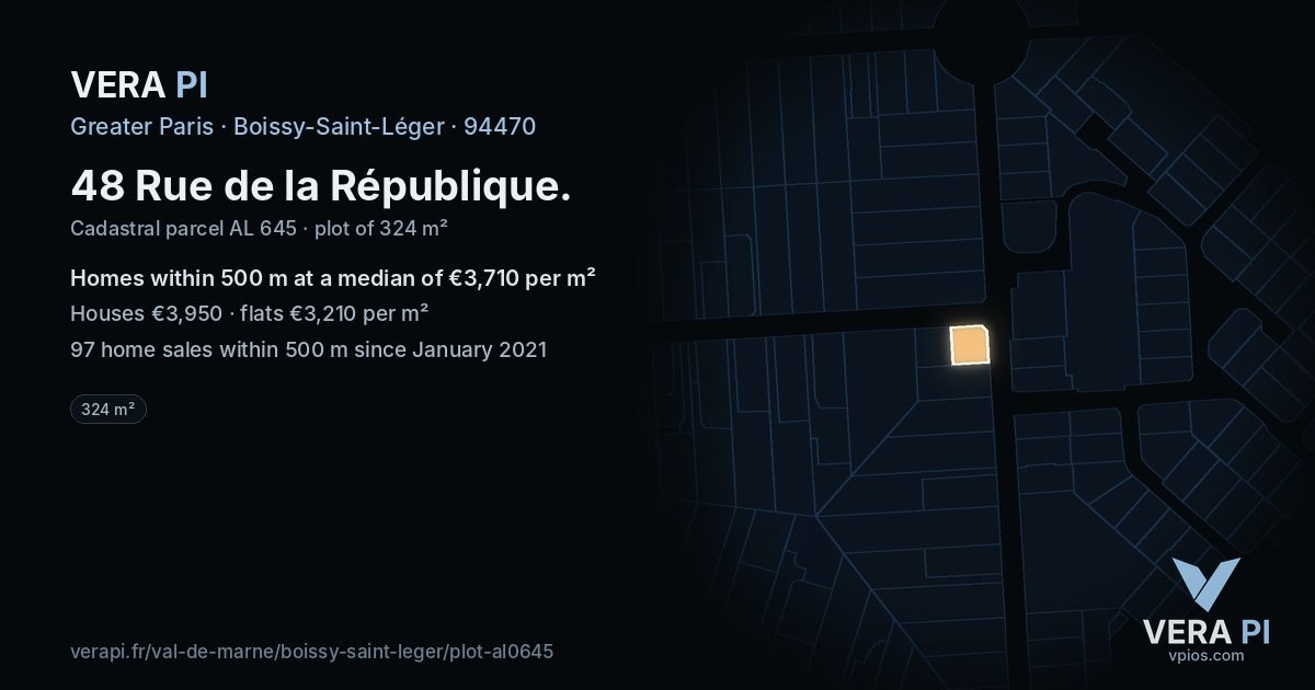 48 Rue de la République, Boissy-Saint-Léger at night – the plot lit, the parcels around coloured by the prices near them
