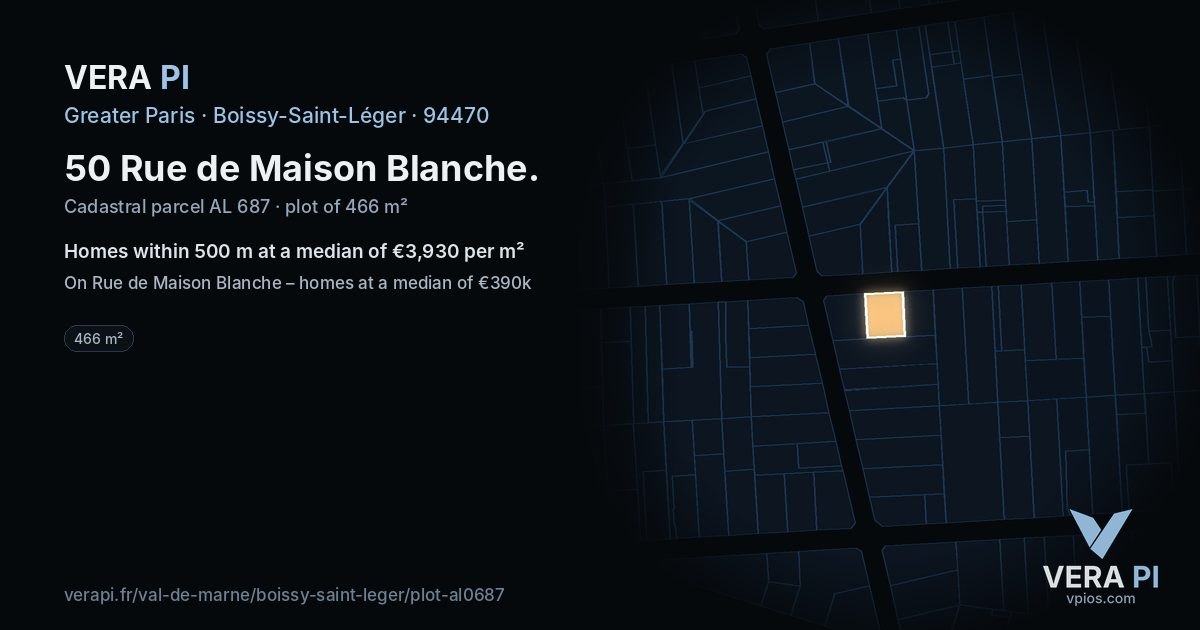50 Rue de Maison Blanche, Boissy-Saint-Léger at night – the plot lit, the parcels around coloured by the prices near them