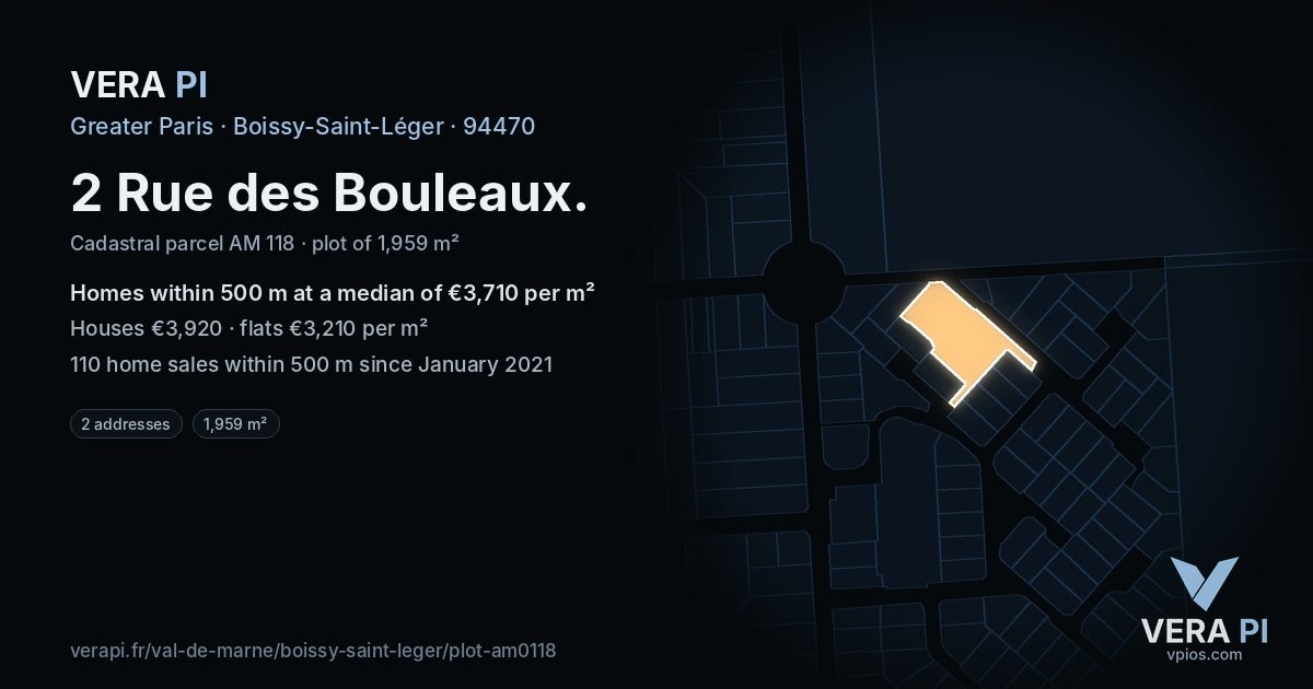 2 Rue des Bouleaux, Boissy-Saint-Léger at night – the plot lit, the parcels around coloured by the prices near them