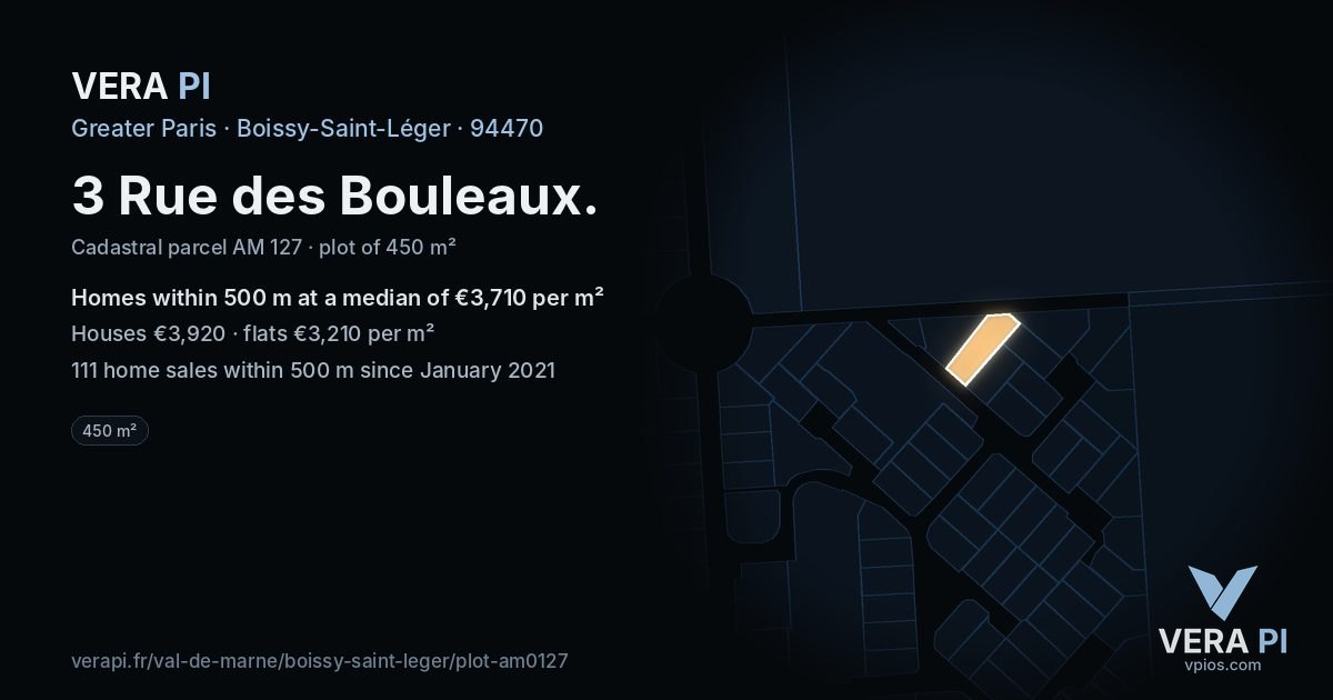 3 Rue des Bouleaux, Boissy-Saint-Léger at night – the plot lit, the parcels around coloured by the prices near them
