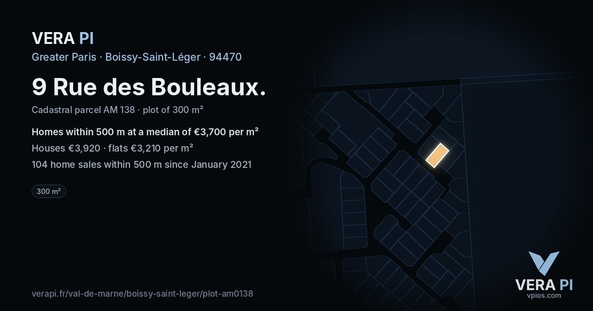 9 Rue des Bouleaux, Boissy-Saint-Léger at night – the plot lit, the parcels around coloured by the prices near them