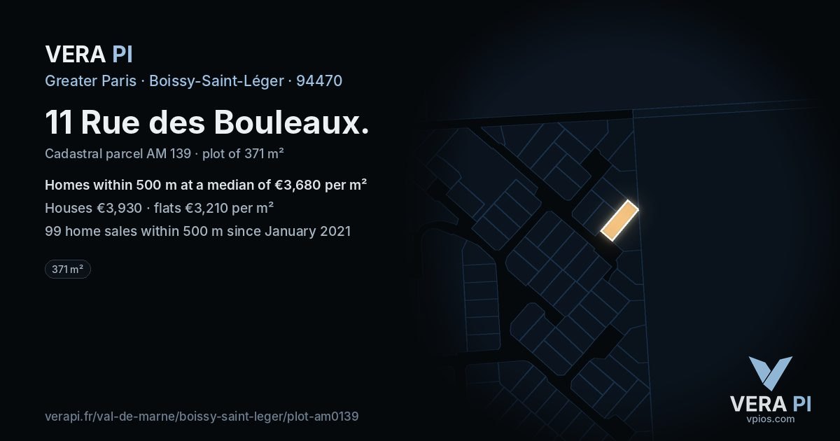 11 Rue des Bouleaux, Boissy-Saint-Léger at night – the plot lit, the parcels around coloured by the prices near them