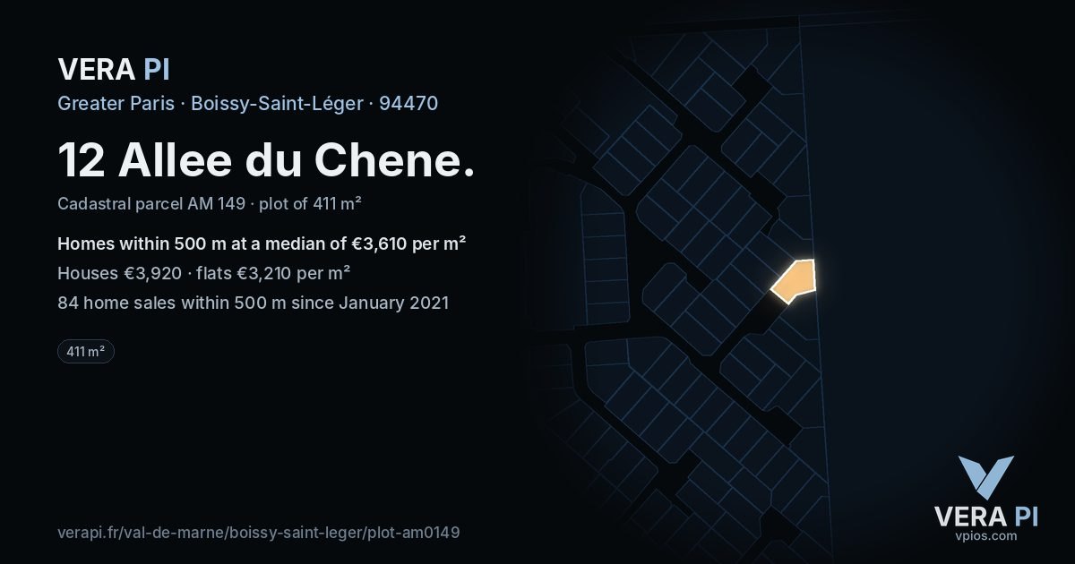 12 Allee du Chene, Boissy-Saint-Léger at night – the plot lit, the parcels around coloured by the prices near them