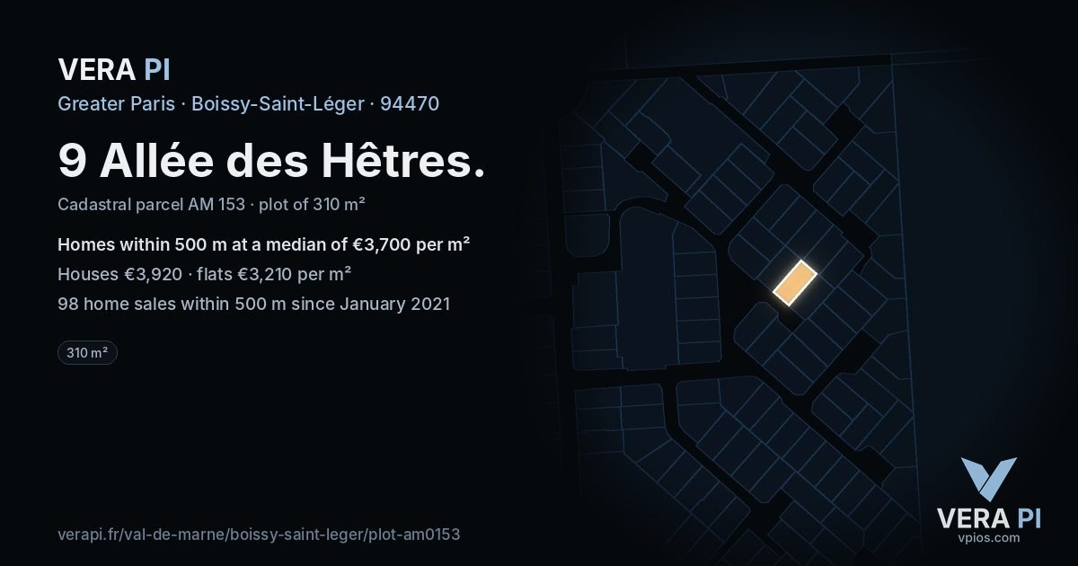 9 Allée des Hêtres, Boissy-Saint-Léger at night – the plot lit, the parcels around coloured by the prices near them
