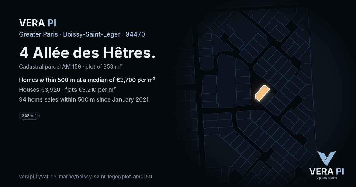 4 Allée des Hêtres, Boissy-Saint-Léger at night – the plot lit, the parcels around coloured by the prices near them