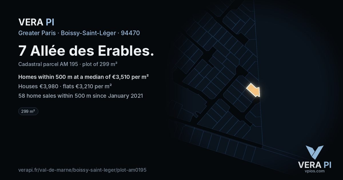 7 Allée des Erables, Boissy-Saint-Léger at night – the plot lit, the parcels around coloured by the prices near them
