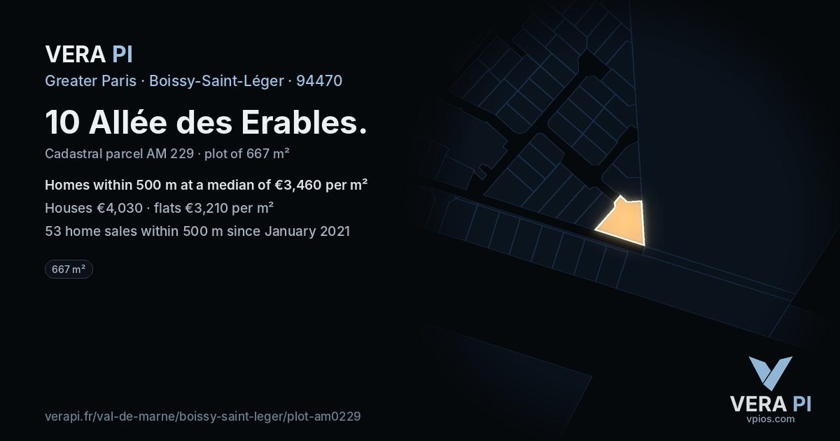 10 Allée des Erables, Boissy-Saint-Léger at night – the plot lit, the parcels around coloured by the prices near them