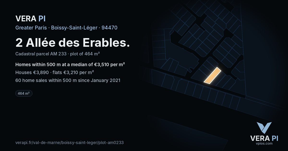 2 Allée des Erables, Boissy-Saint-Léger at night – the plot lit, the parcels around coloured by the prices near them