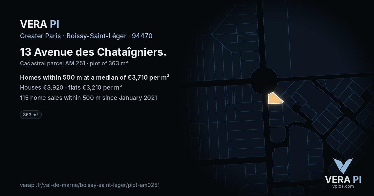 13 Avenue des Chataîgniers, Boissy-Saint-Léger at night – the plot lit, the parcels around coloured by the prices near them