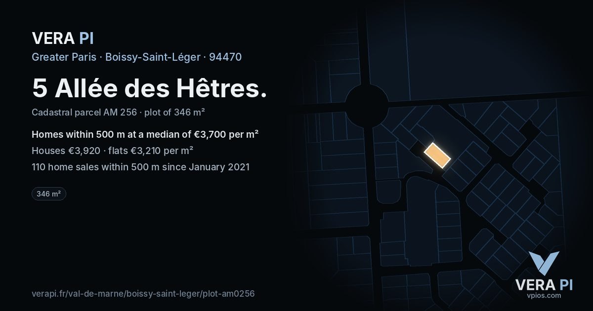 5 Allée des Hêtres, Boissy-Saint-Léger at night – the plot lit, the parcels around coloured by the prices near them