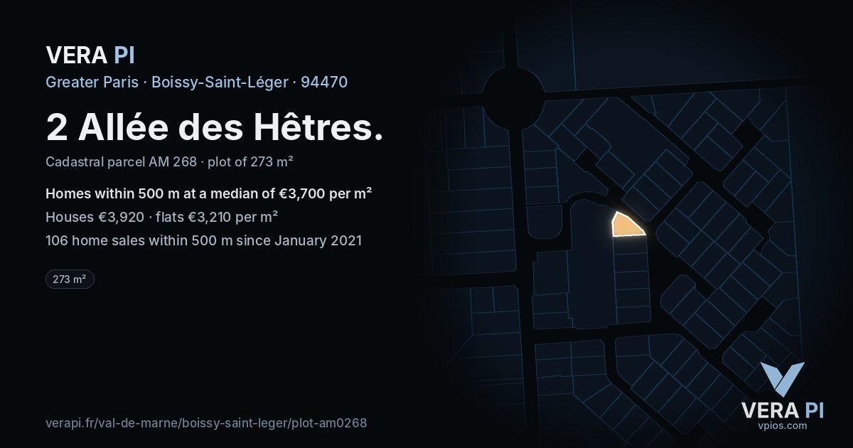 2 Allée des Hêtres, Boissy-Saint-Léger at night – the plot lit, the parcels around coloured by the prices near them
