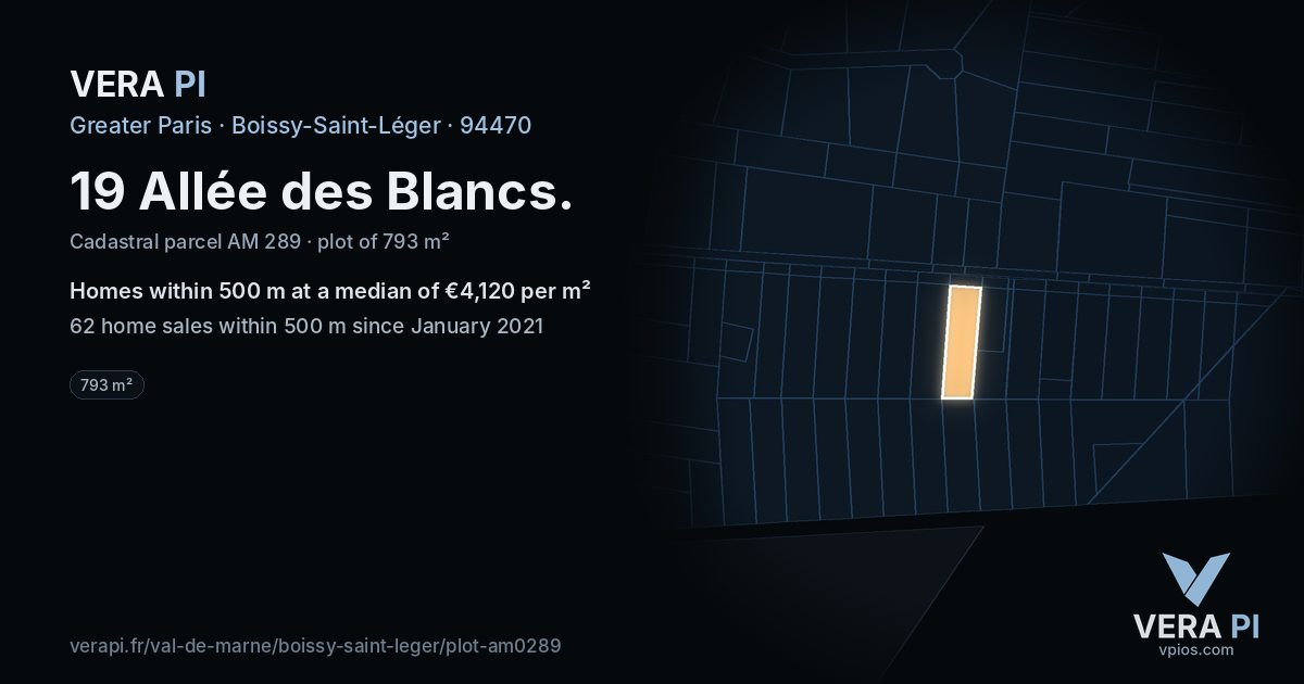 19 Allée des Blancs, Boissy-Saint-Léger at night – the plot lit, the parcels around coloured by the prices near them