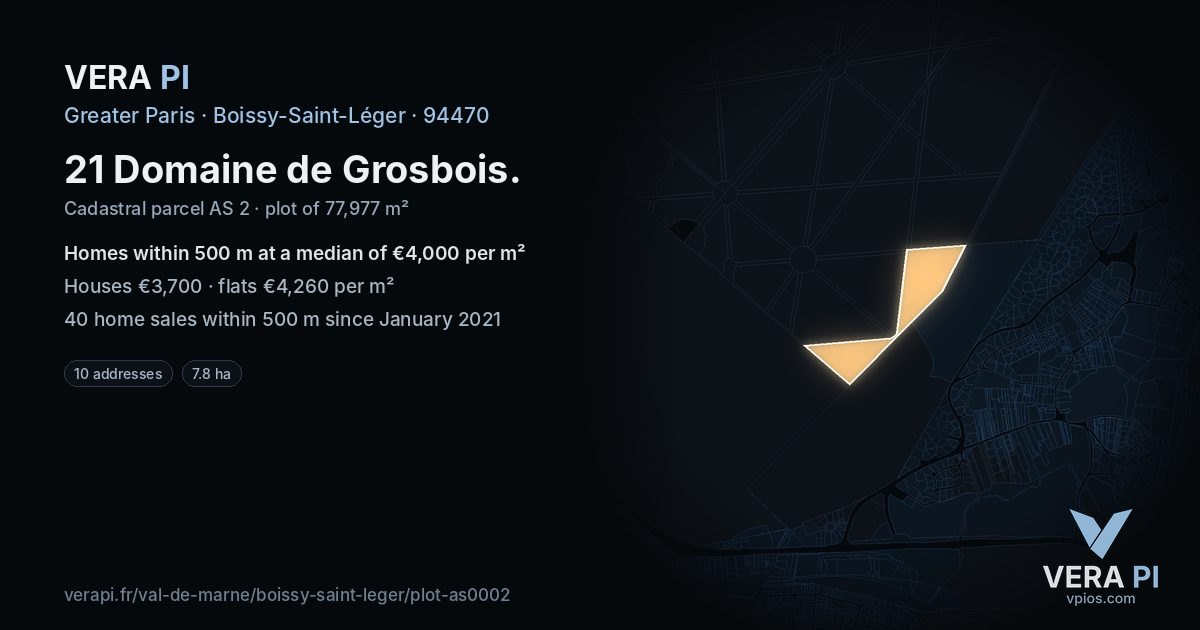 21 Domaine de Grosbois, Boissy-Saint-Léger at night – the plot lit, the parcels around coloured by the prices near them