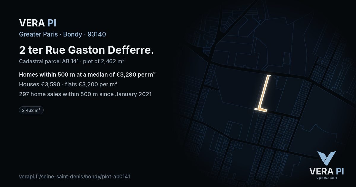 2 ter Rue Gaston Defferre, Bondy at night – the plot lit, the parcels around coloured by the prices near them