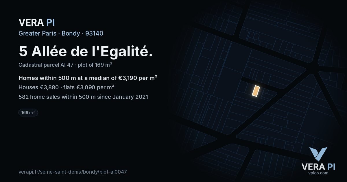 5 Allée de l'Egalité, Bondy at night – the plot lit, the parcels around coloured by the prices near them