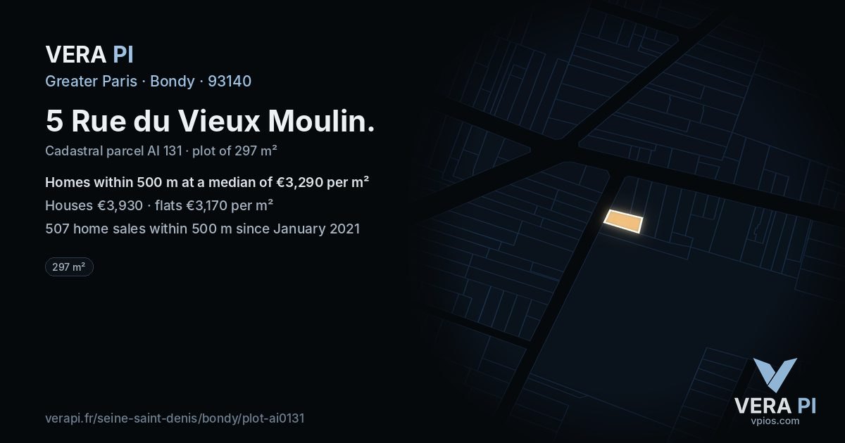 5 Rue du Vieux Moulin, Bondy at night – the plot lit, the parcels around coloured by the prices near them