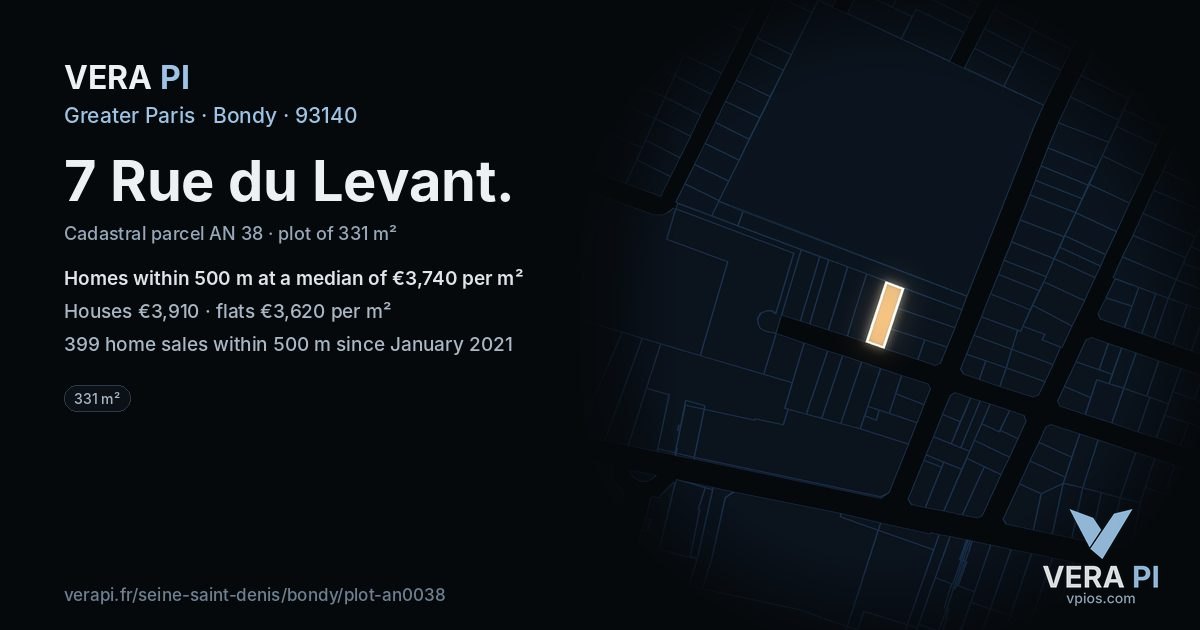 7 Rue du Levant, Bondy at night – the plot lit, the parcels around coloured by the prices near them