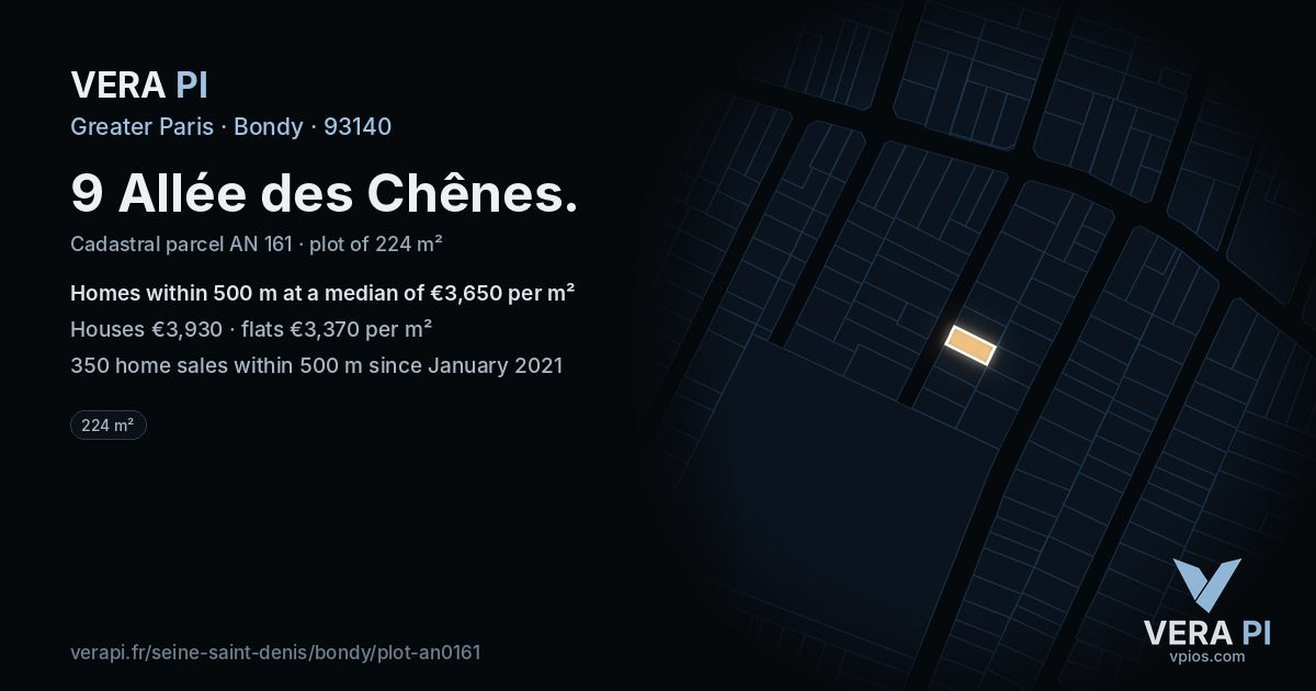 9 Allée des Chênes, Bondy at night – the plot lit, the parcels around coloured by the prices near them