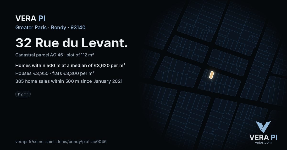 32 Rue du Levant, Bondy at night – the plot lit, the parcels around coloured by the prices near them