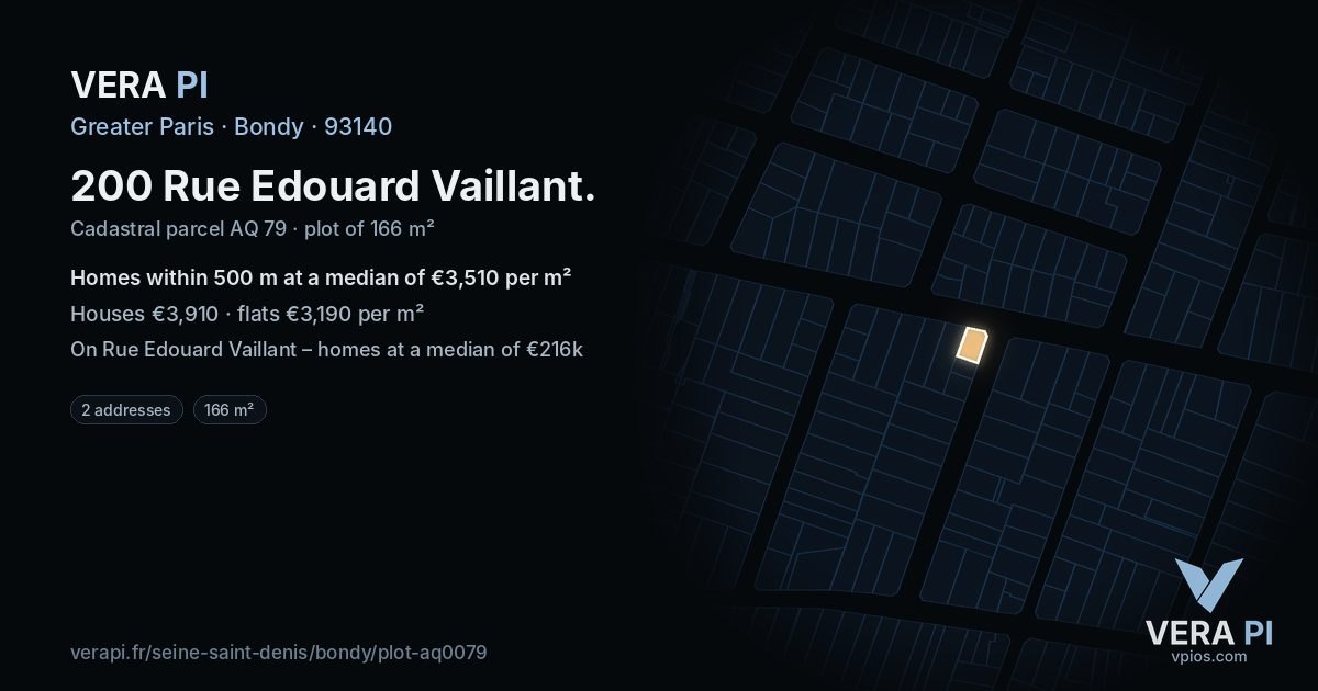 200 Rue Edouard Vaillant, Bondy at night – the plot lit, the parcels around coloured by the prices near them