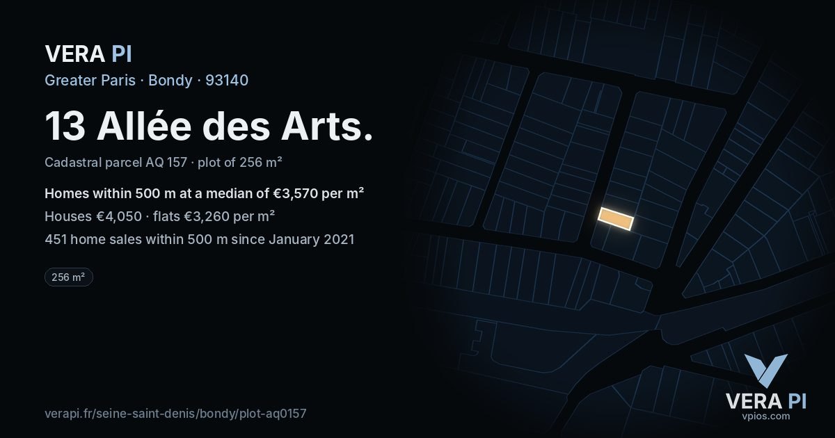 13 Allée des Arts, Bondy at night – the plot lit, the parcels around coloured by the prices near them