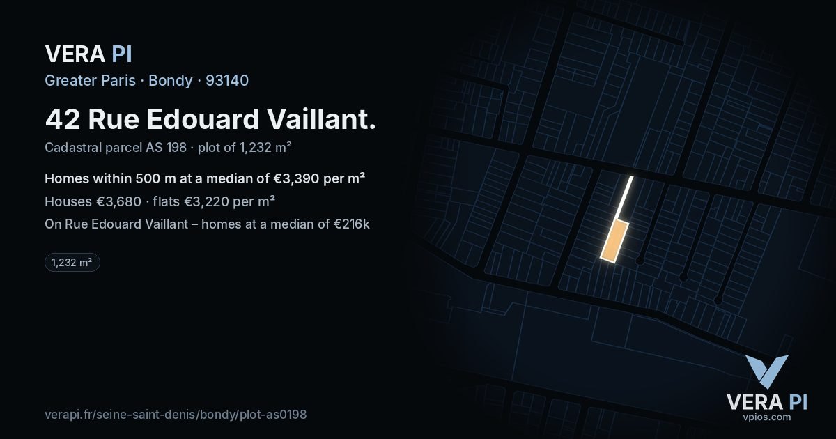 42 Rue Edouard Vaillant, Bondy at night – the plot lit, the parcels around coloured by the prices near them