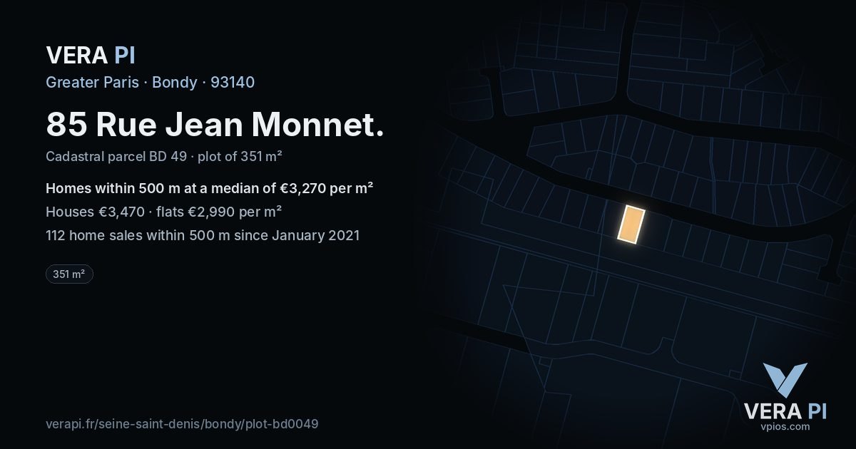 85 Rue Jean Monnet, Bondy at night – the plot lit, the parcels around coloured by the prices near them