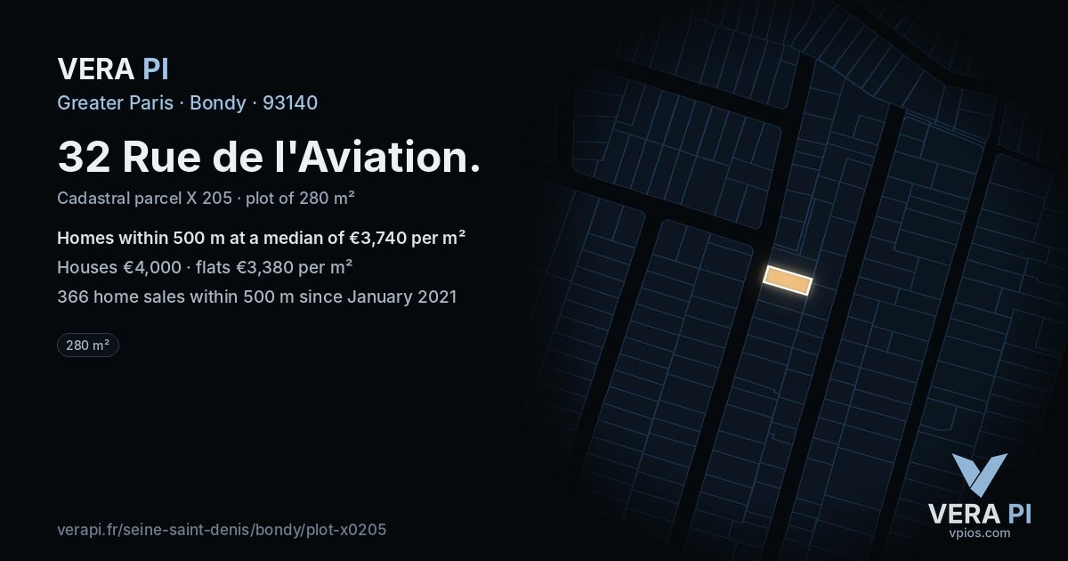 32 Rue de l'Aviation, Bondy at night – the plot lit, the parcels around coloured by the prices near them