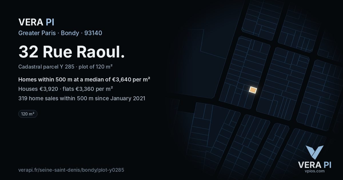 32 Rue Raoul, Bondy at night – the plot lit, the parcels around coloured by the prices near them