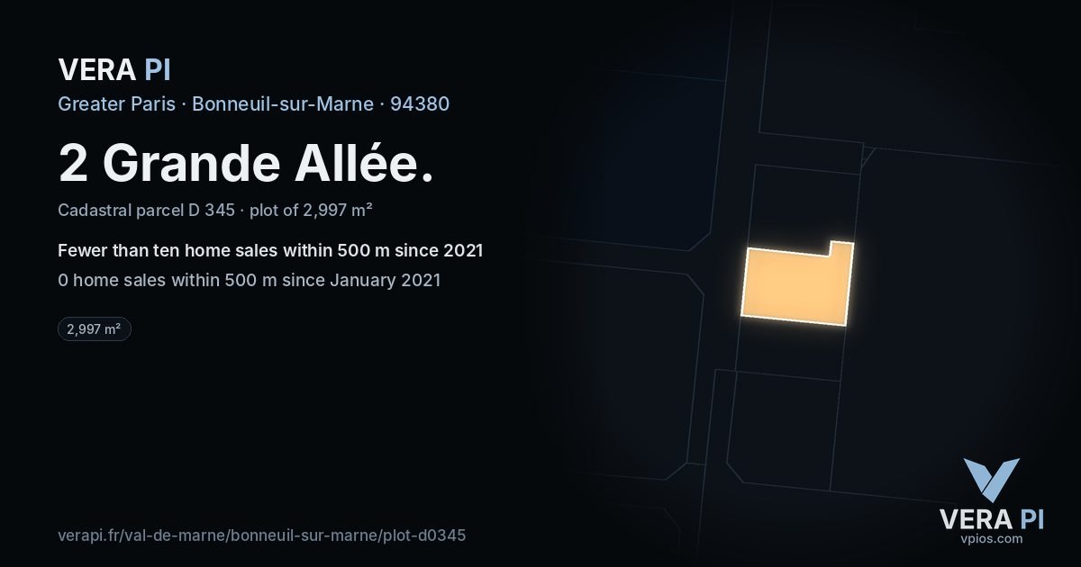 2 Grande Allée, Bonneuil-sur-Marne at night – the plot lit, the parcels around coloured by the prices near them