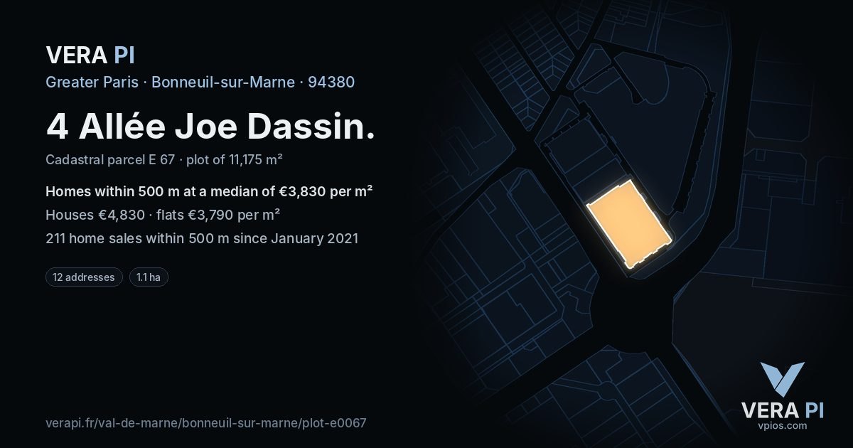 4 Allée Joe Dassin, Bonneuil-sur-Marne at night – the plot lit, the parcels around coloured by the prices near them