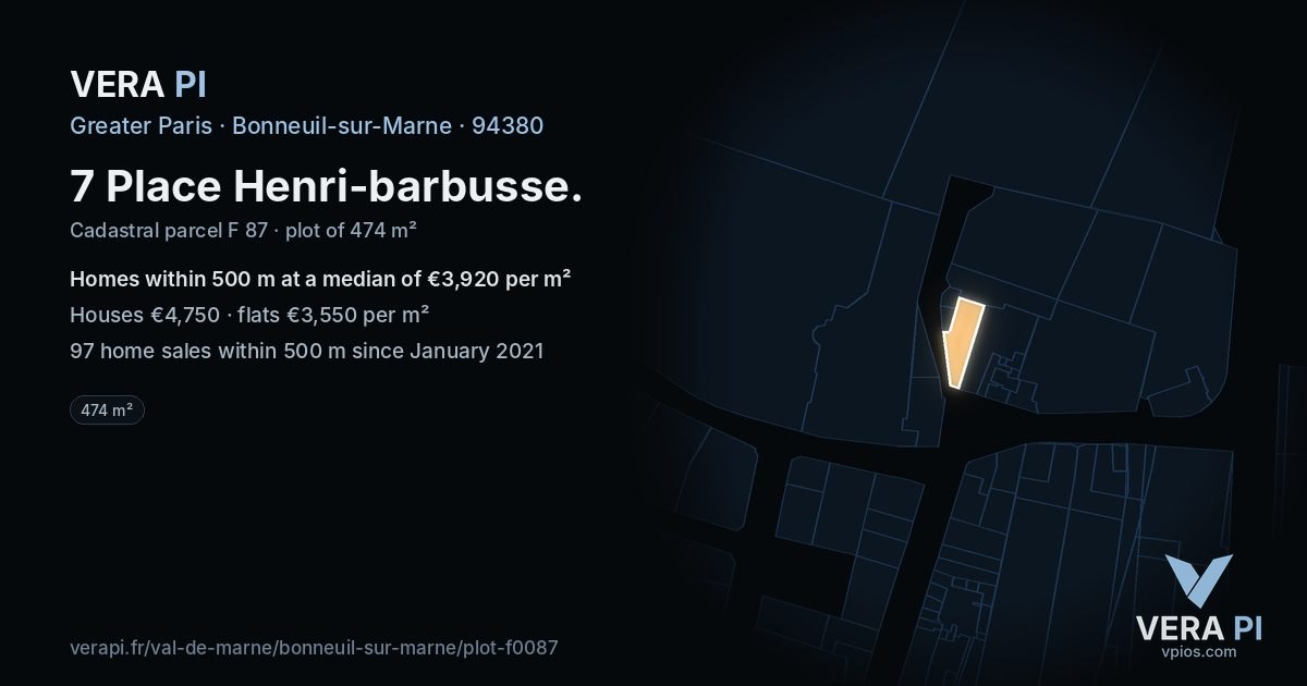 7 Place Henri-barbusse, Bonneuil-sur-Marne at night – the plot lit, the parcels around coloured by the prices near them