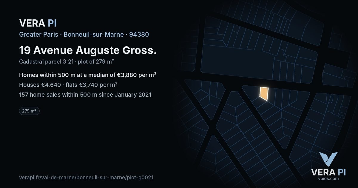 19 Avenue Auguste Gross, Bonneuil-sur-Marne at night – the plot lit, the parcels around coloured by the prices near them