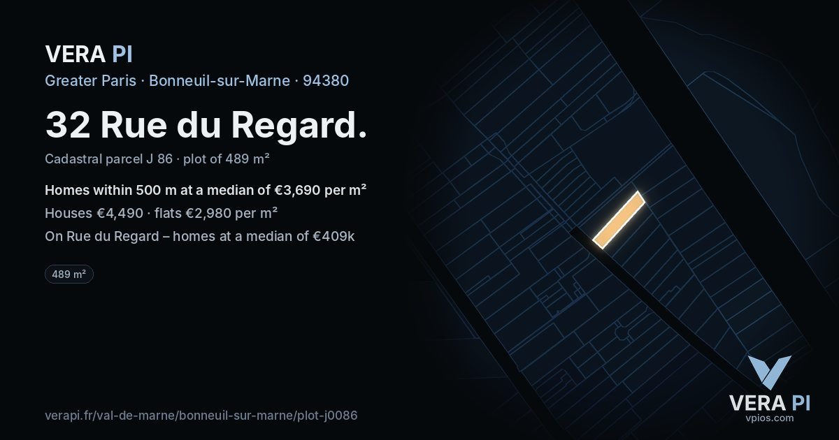 32 Rue du Regard, Bonneuil-sur-Marne at night – the plot lit, the parcels around coloured by the prices near them