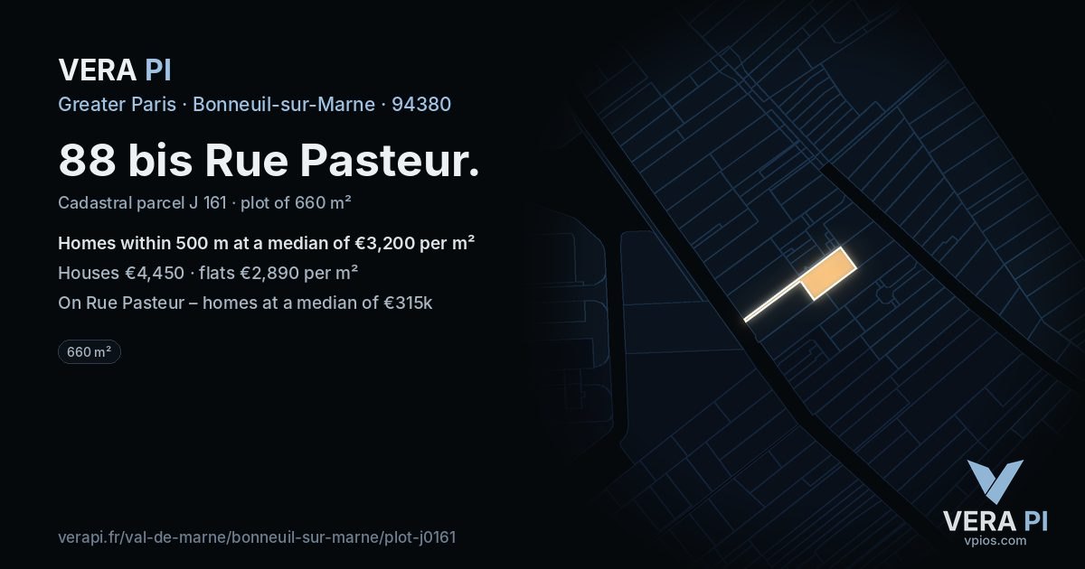 88 bis Rue Pasteur, Bonneuil-sur-Marne at night – the plot lit, the parcels around coloured by the prices near them