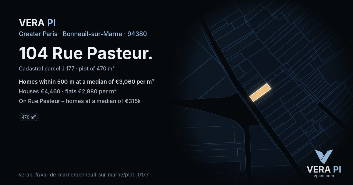 104 Rue Pasteur, Bonneuil-sur-Marne at night – the plot lit, the parcels around coloured by the prices near them
