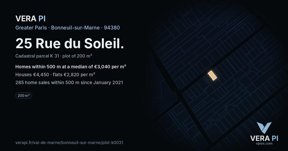 25 Rue du Soleil, Bonneuil-sur-Marne at night – the plot lit, the parcels around coloured by the prices near them