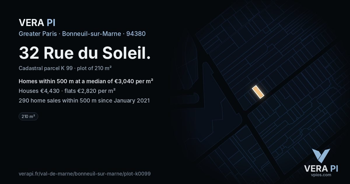 32 Rue du Soleil, Bonneuil-sur-Marne at night – the plot lit, the parcels around coloured by the prices near them
