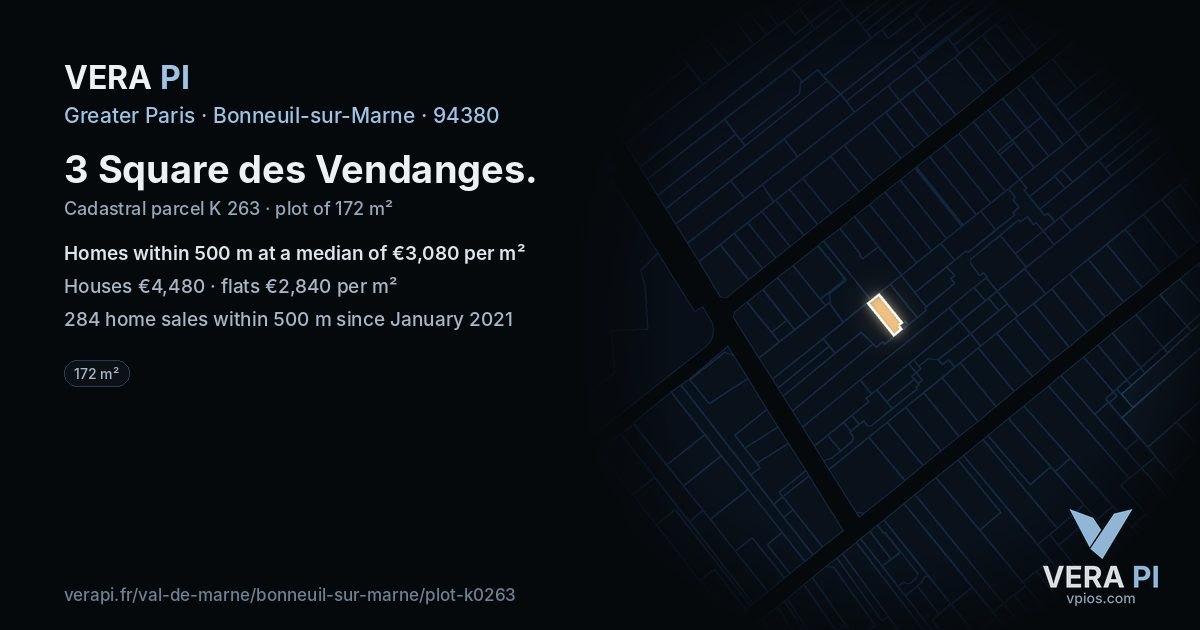 3 Square des Vendanges, Bonneuil-sur-Marne at night – the plot lit, the parcels around coloured by the prices near them