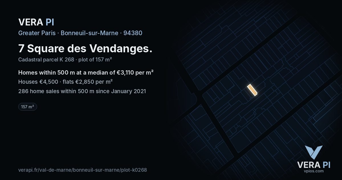 7 Square des Vendanges, Bonneuil-sur-Marne at night – the plot lit, the parcels around coloured by the prices near them