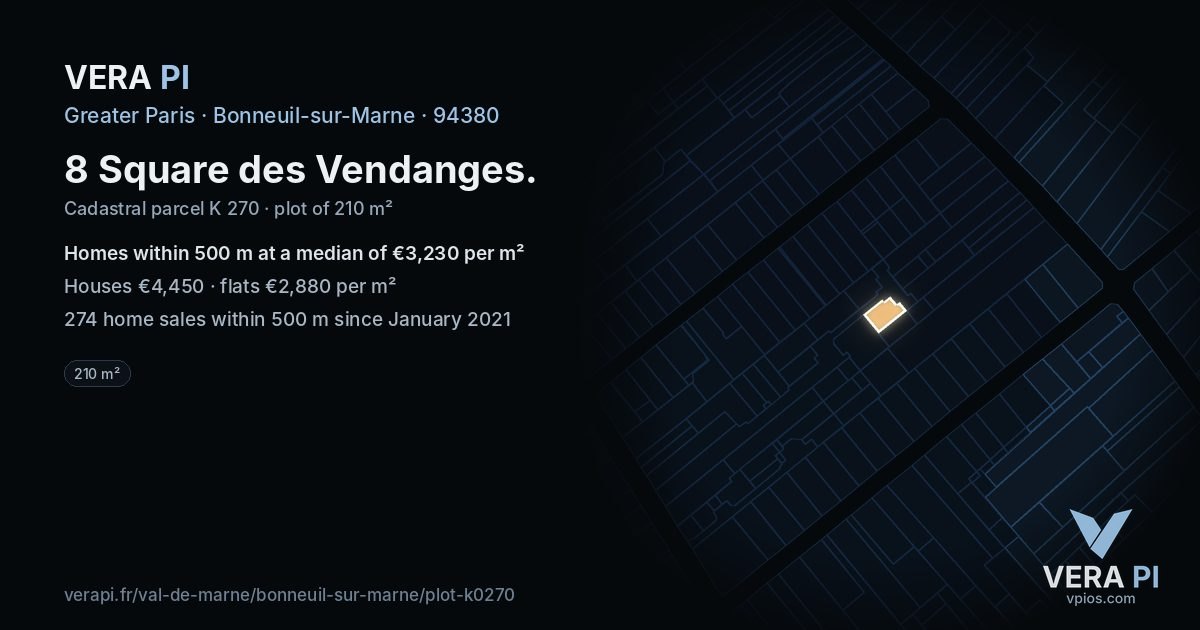 8 Square des Vendanges, Bonneuil-sur-Marne at night – the plot lit, the parcels around coloured by the prices near them