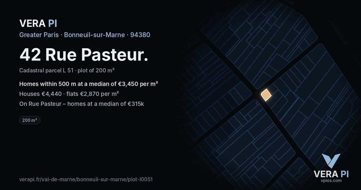 42 Rue Pasteur, Bonneuil-sur-Marne at night – the plot lit, the parcels around coloured by the prices near them